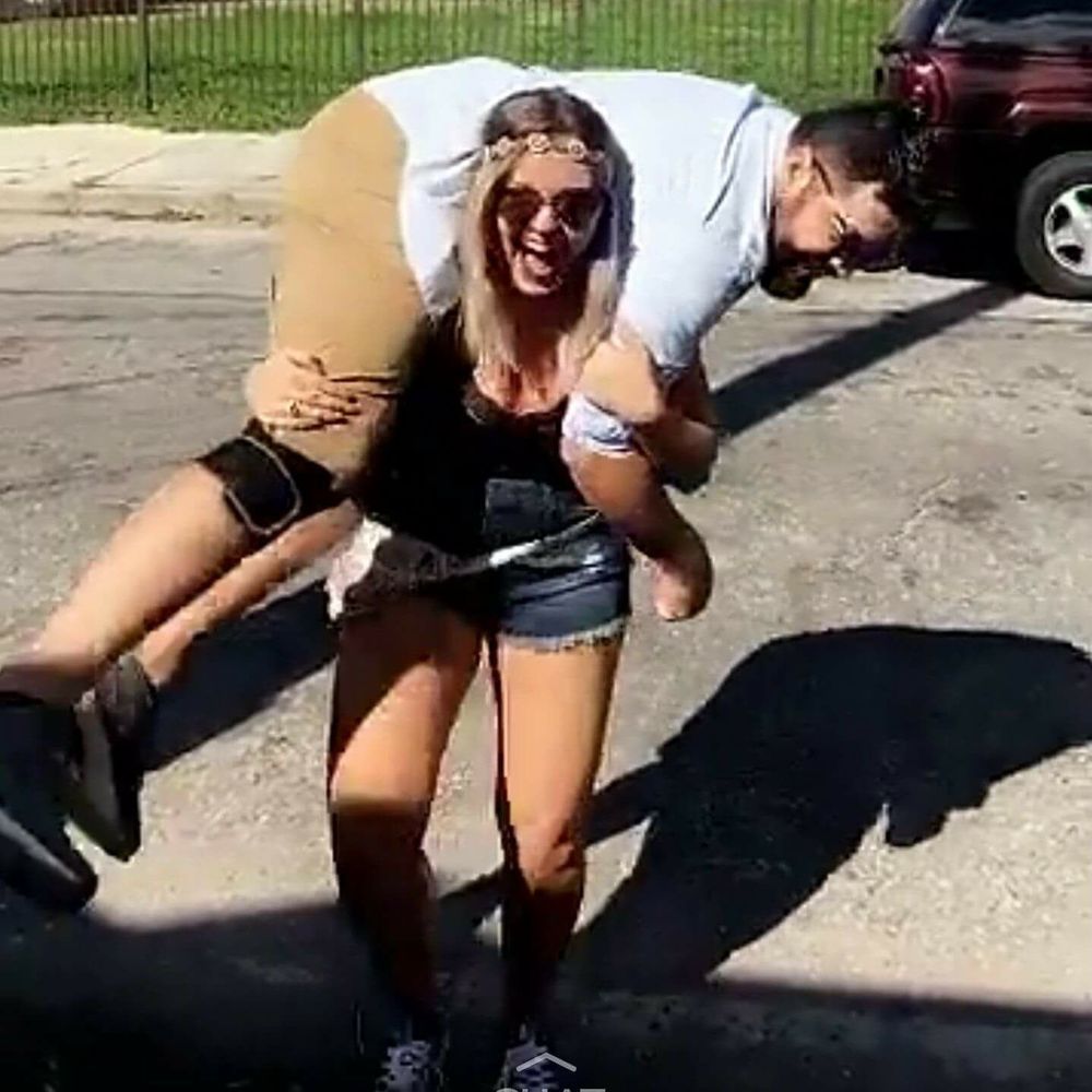 Meet your Posher, Ashley